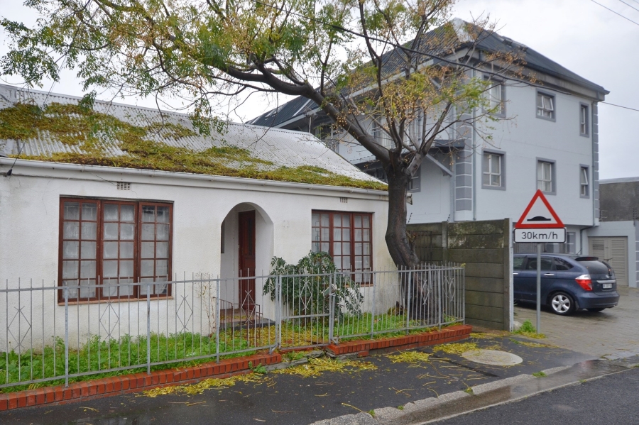 4 Bedroom Property for Sale in Wynberg Western Cape